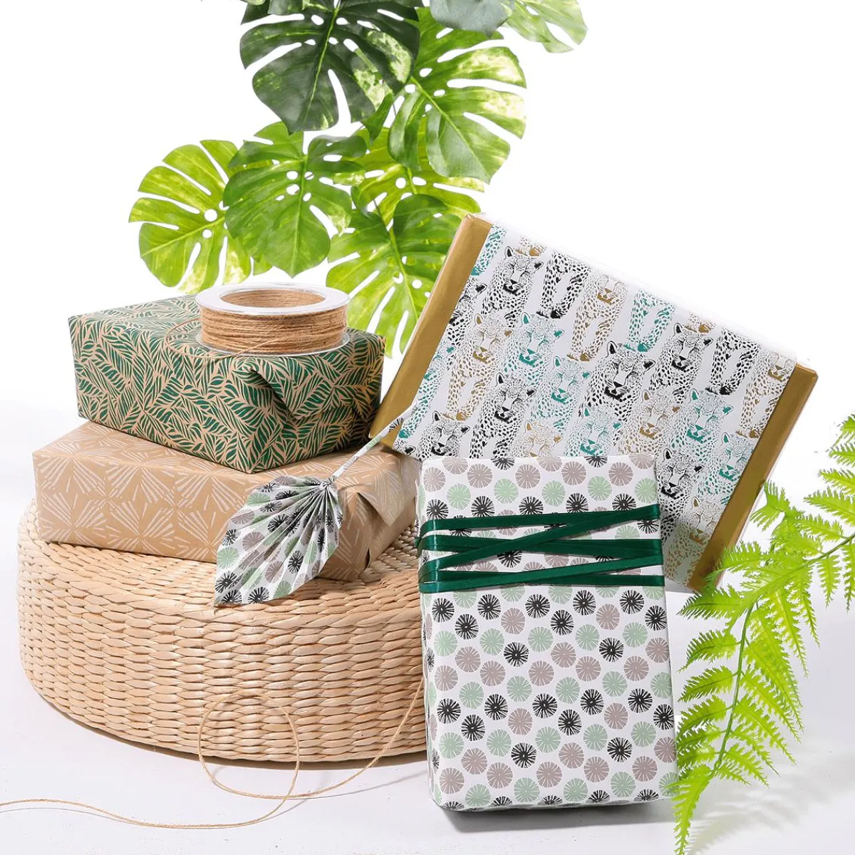 Papier Kraft Recyclé Avec Feuilles De Palmier es - Rouleau De 50 M De Papier Cadeau-DecoWoerner Outlet